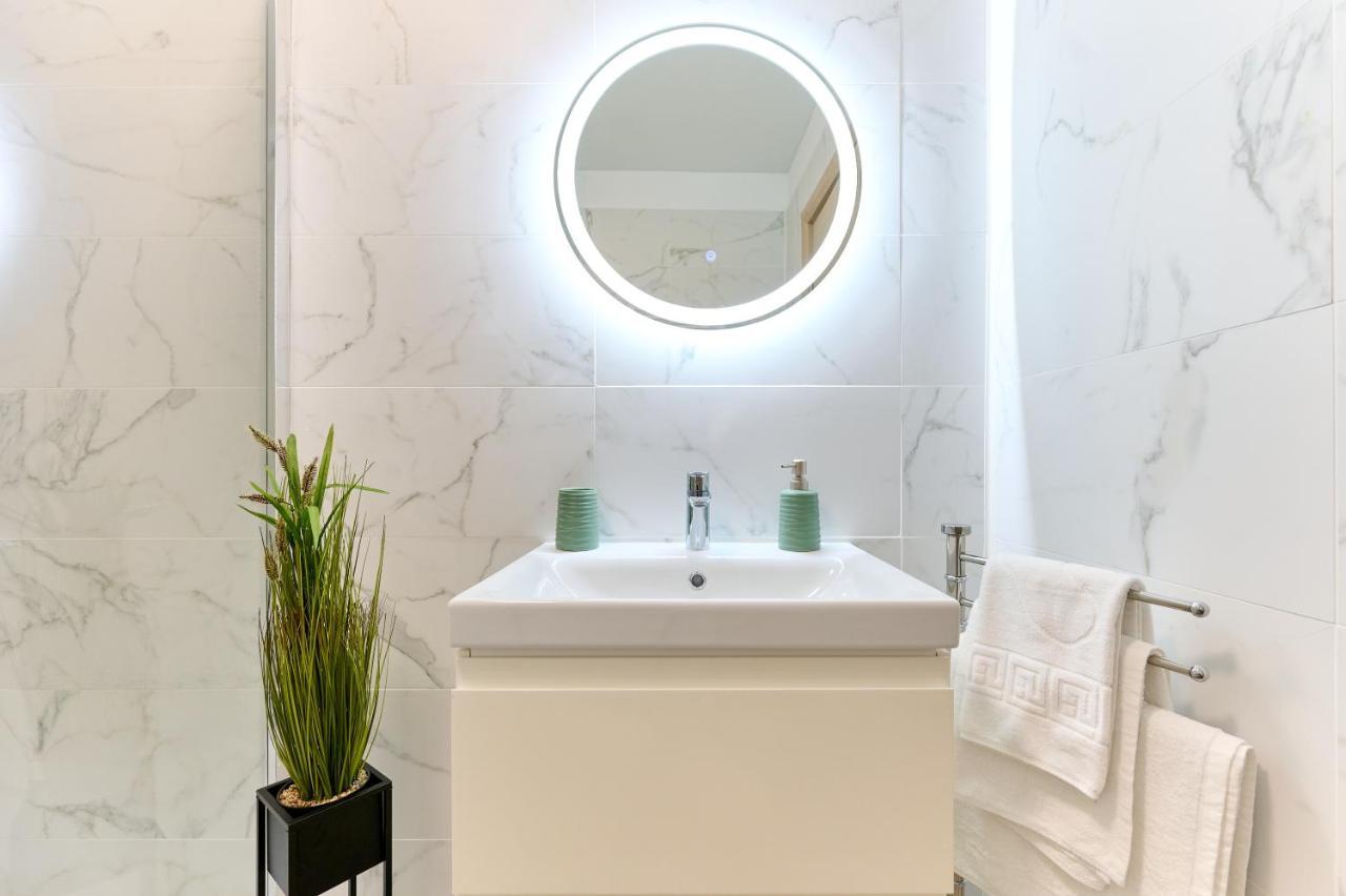 Infinity Luxury Studio - Nord10 By Alezzi Apartment Navodari Ngoại thất bức ảnh